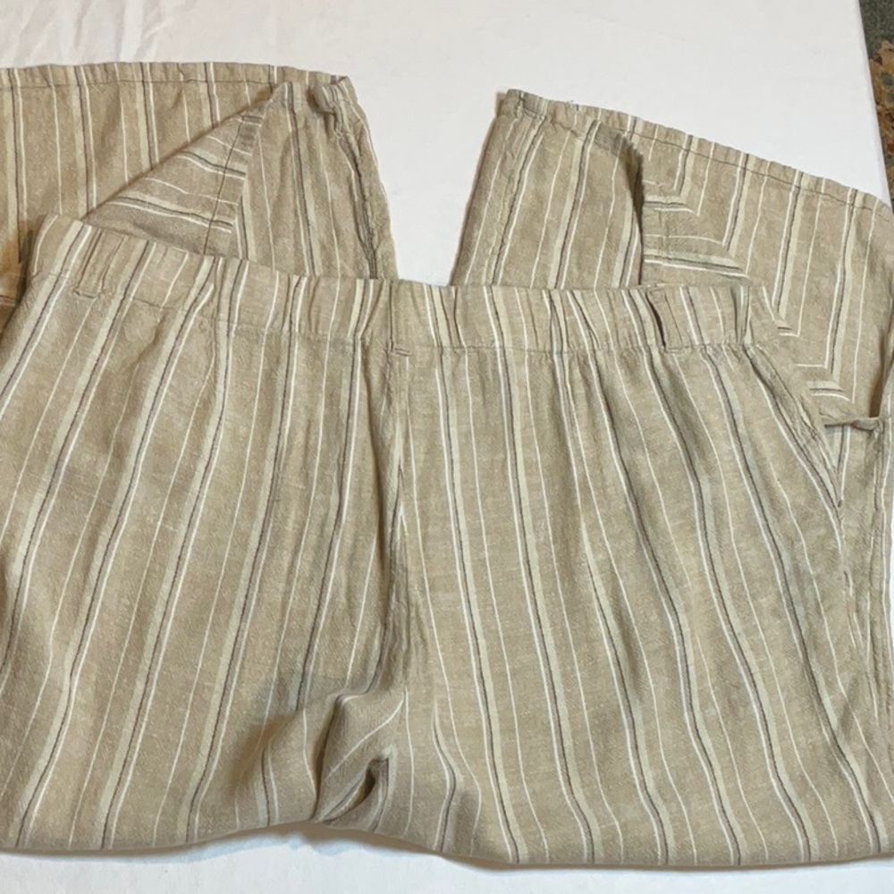 J. Jill Striped Wide Leg Pants in Olive Green and Cream capri - Picture 6 of 7